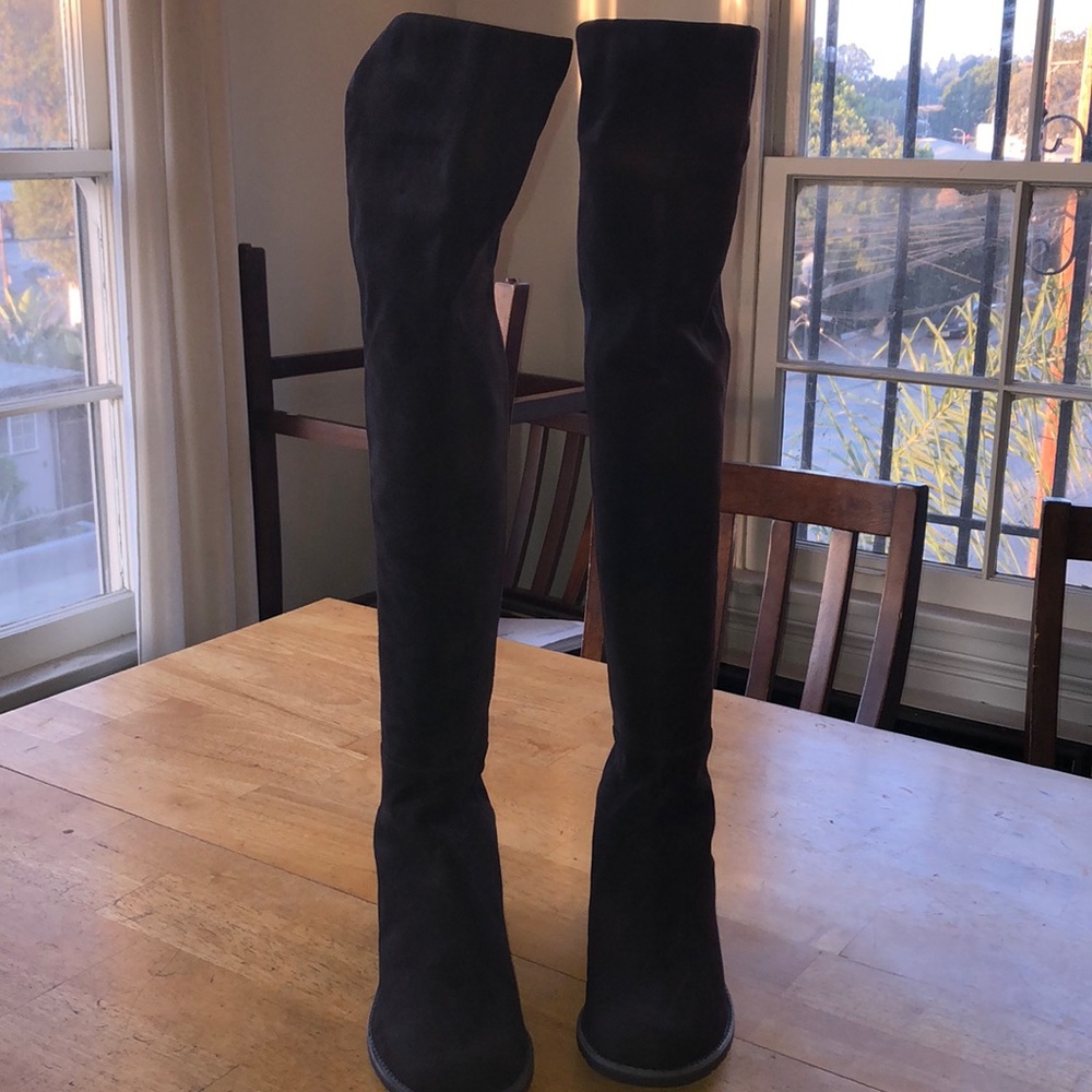 Stuart Weitzman 50/50 boots. Size 8.5
